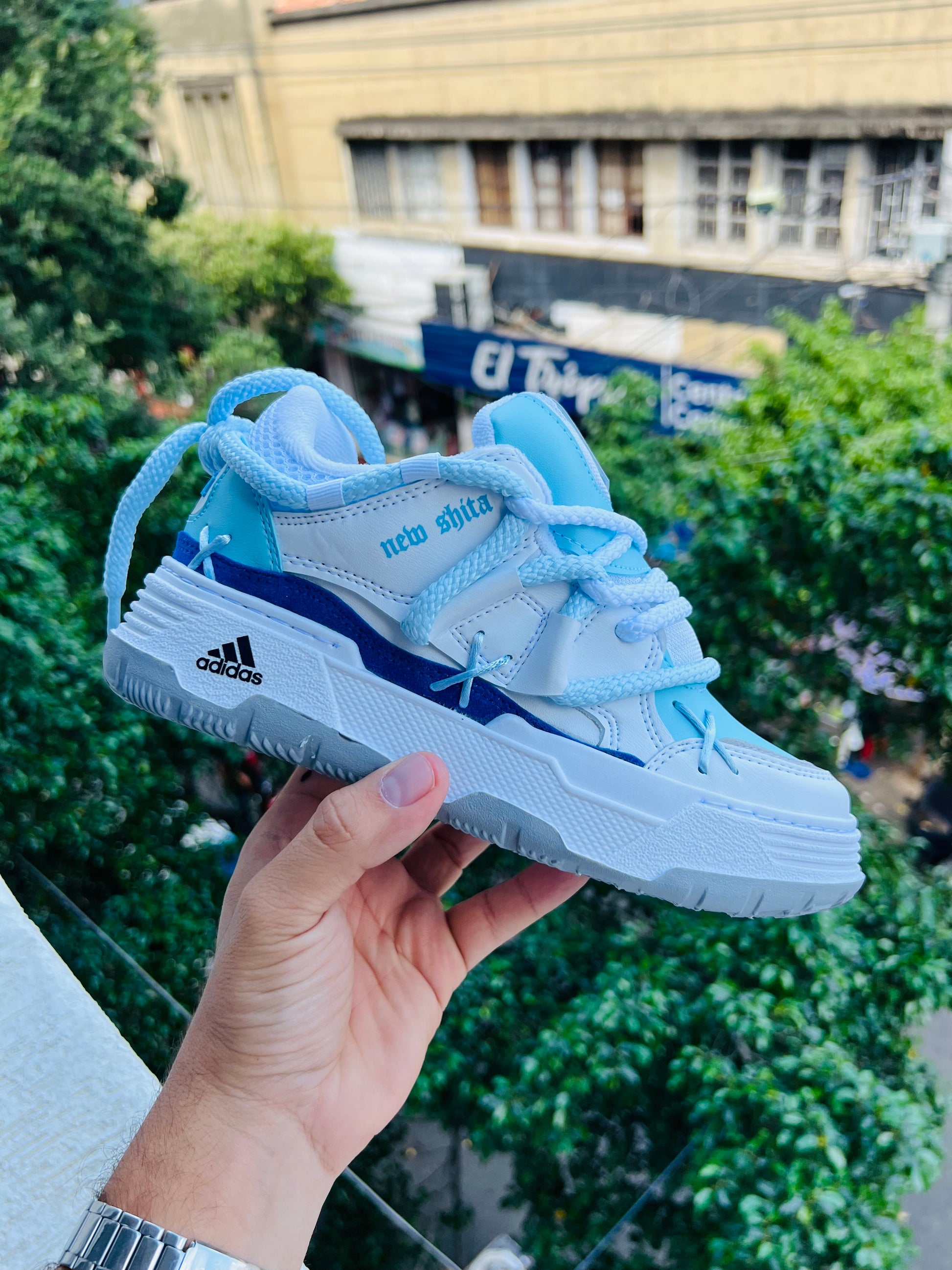 Adidas shita